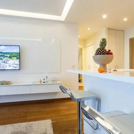 Apartment Bw Lux River View *