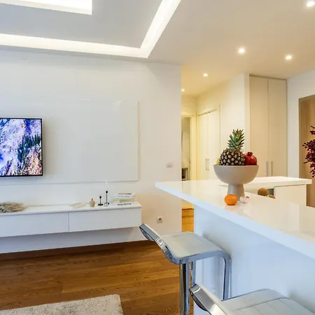 Bw Lux River View Apartment Belgrade