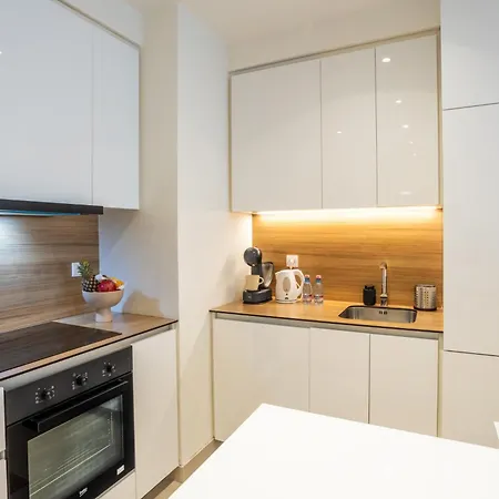 Bw Lux River View * Belgrade