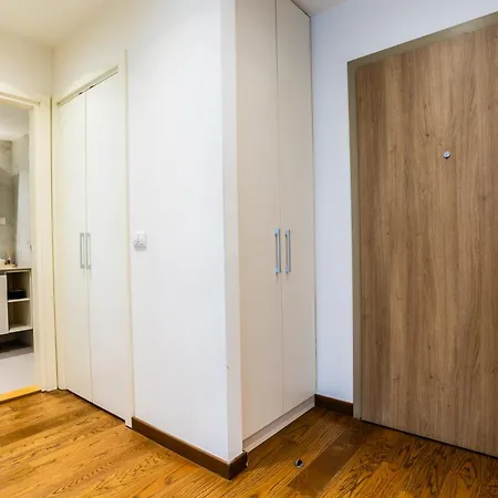 Bw Lux River View Apartment *